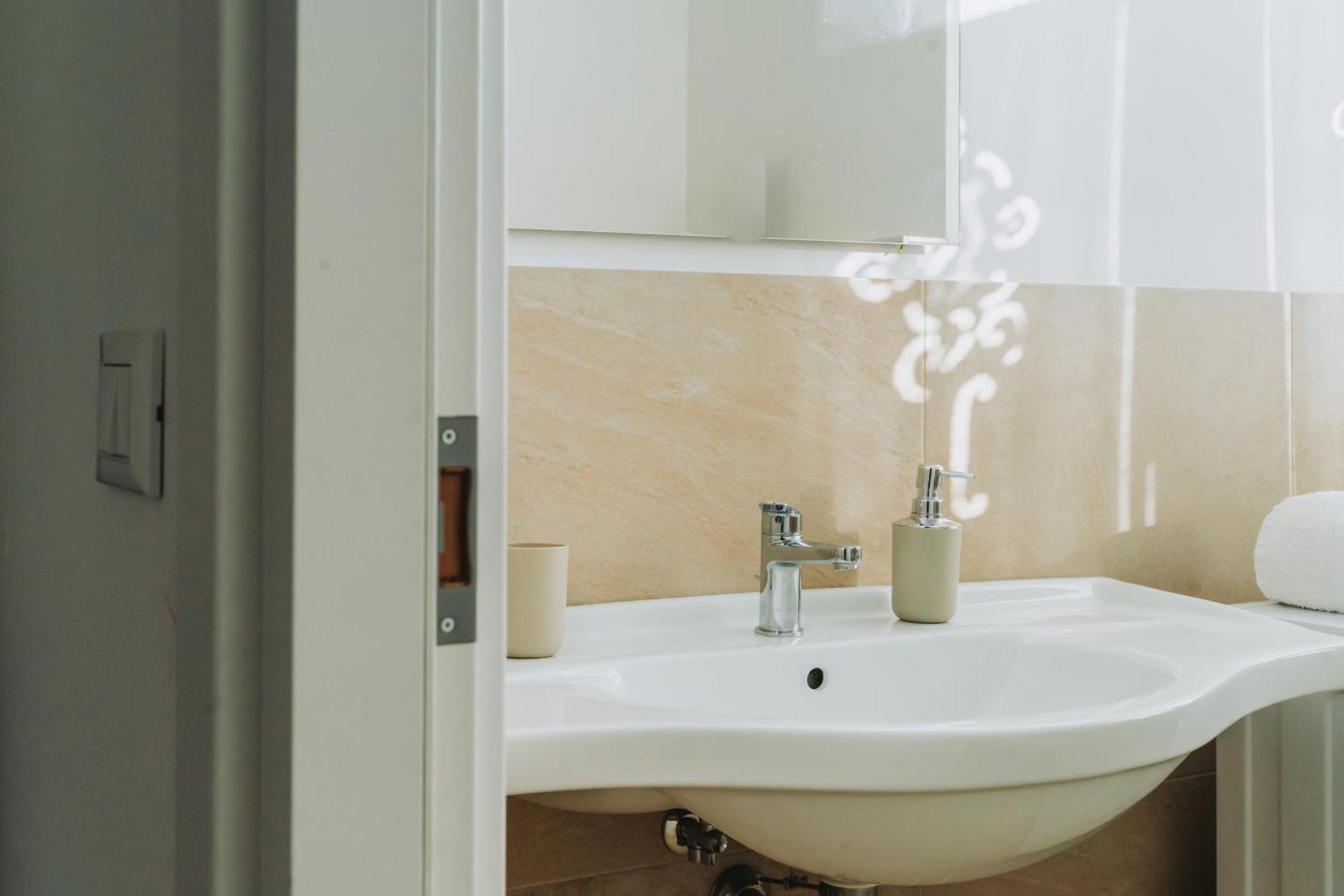 Rediesis Apartments คาเมราโน ภายนอก รูปภาพ