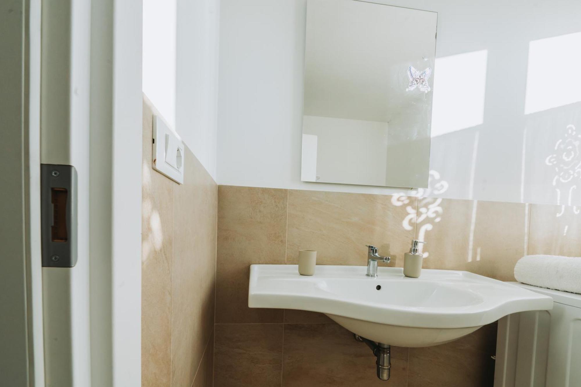 Rediesis Apartments คาเมราโน ภายนอก รูปภาพ